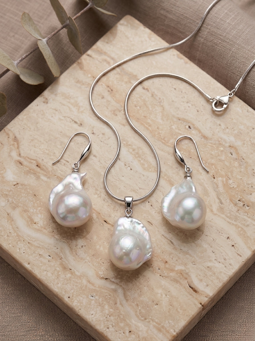 White Baroque South Sea Pearl Necklace & Earrings