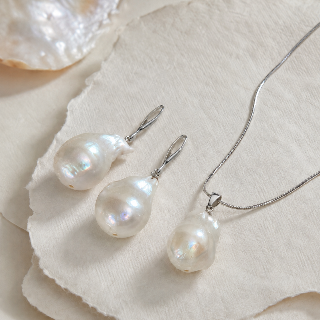 White South Sea Baroque Pearl Set